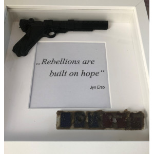OPLE Arts picture frame Rebellion Jyn Erso Rebellions are built on hope Prop rankbar Weapon Blaster Model rogue one Jynerso Blas
