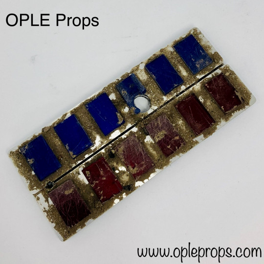 OPLE Props Service Mando Trophy aus Imperium Qualitäts Rangabzeichen mit Push Buttons Mandalorianer Trophäe geweatherte Rank bar