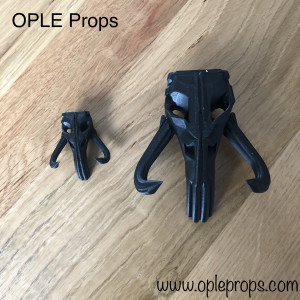 OPLE Props Mythosaur skull Mandalorian Mando child chain necklace wall accessory